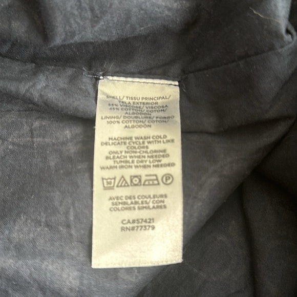 Ann Taylor geometrical print sleeveless top size L - Picture 9 of 9